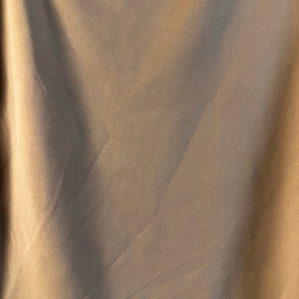 Express Tan Body Contour - Picture 2 of 4